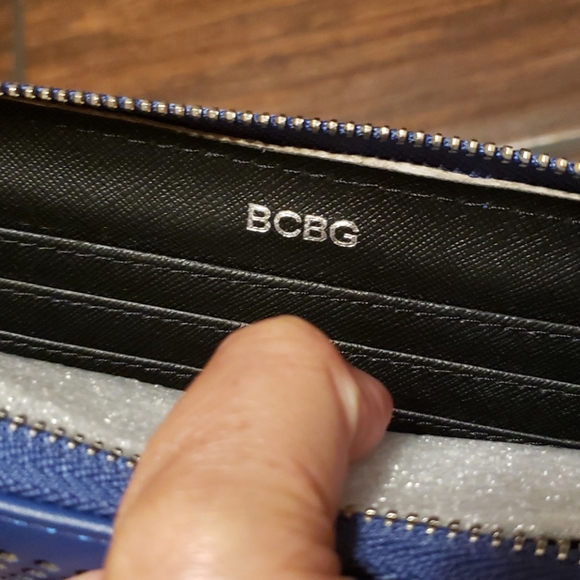 🆕️Bcbgeneration Wallet - Picture 3 of 5